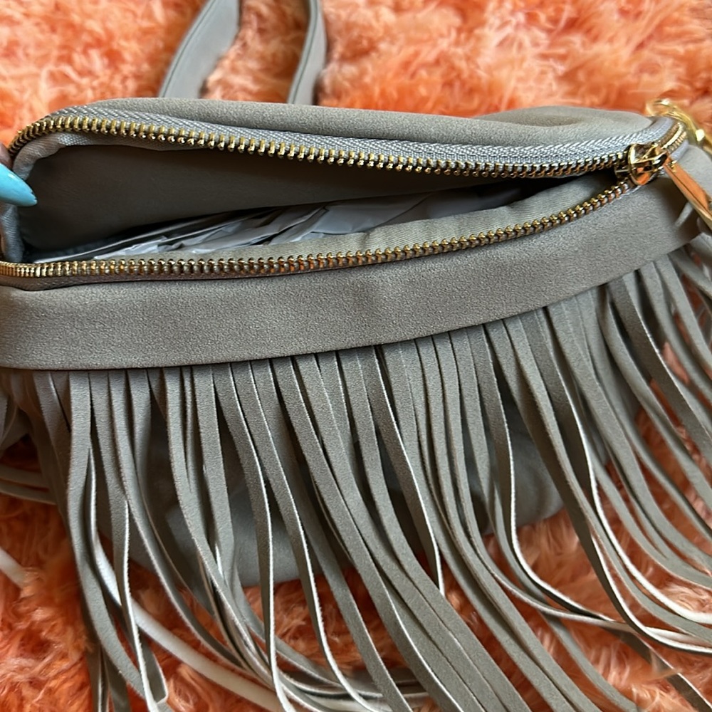 NWT Faux leather fringe fanny pack - Picture 2 of 5
